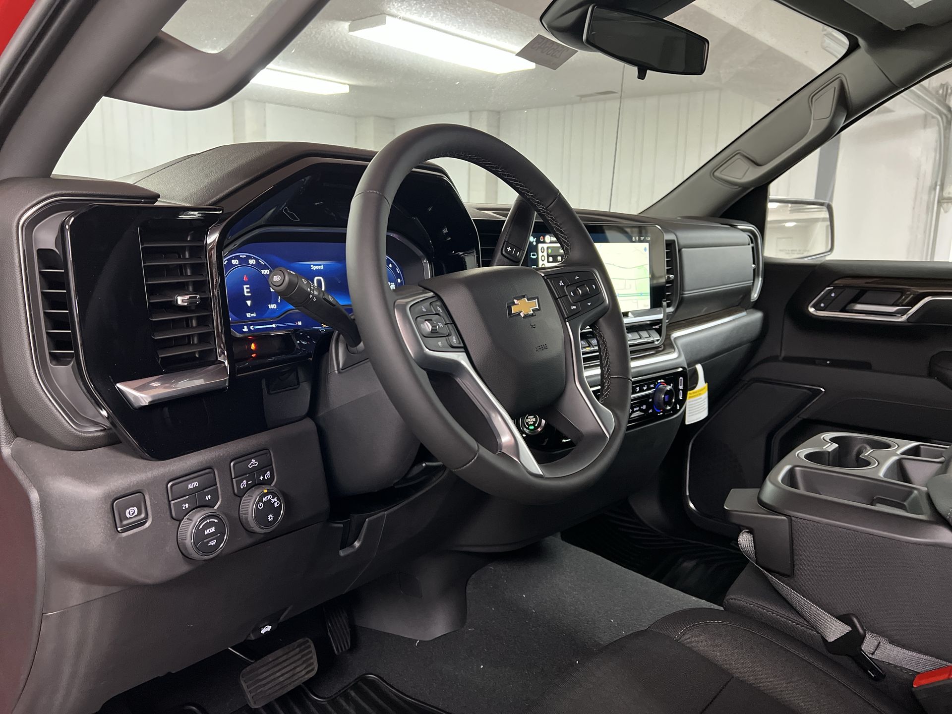 2025 Chevrolet Silverado 1500 LT (2FL)