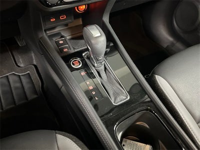 2024 Nissan Kicks SR Xtronic CVT