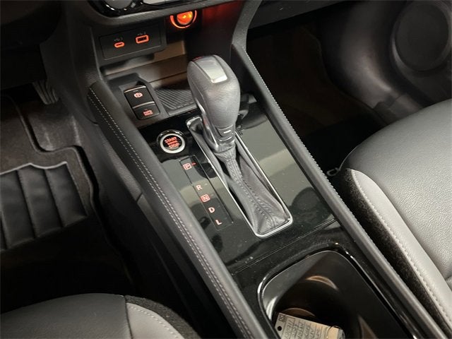 2024 Nissan Kicks SR Xtronic CVT