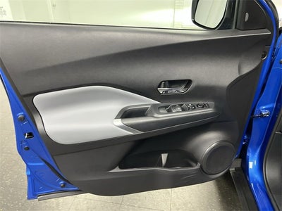 2024 Nissan Kicks SR Xtronic CVT