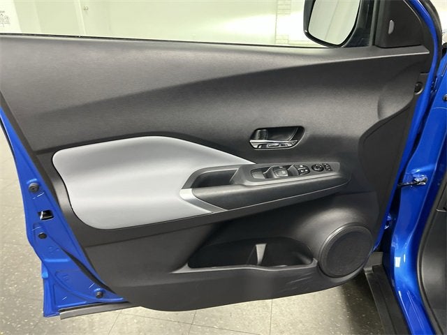 2024 Nissan Kicks SR Xtronic CVT
