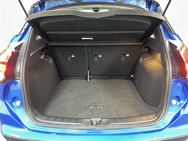 2024 Nissan Kicks SR Xtronic CVT