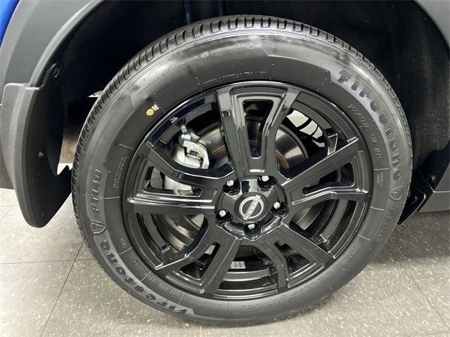 2024 Nissan Kicks SR Xtronic CVT