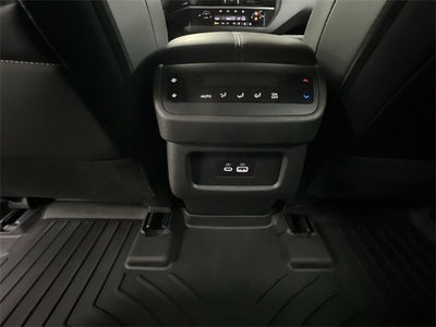 2023 Nissan Pathfinder SL FWD