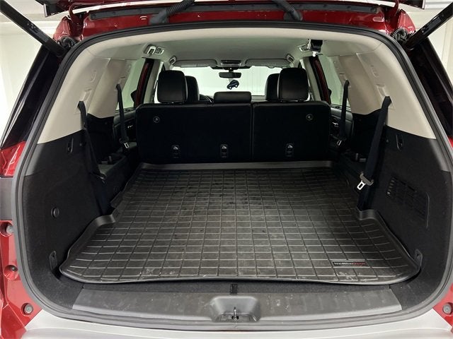 2023 Nissan Pathfinder SL FWD