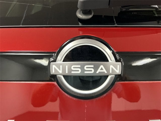 2023 Nissan Pathfinder SL FWD