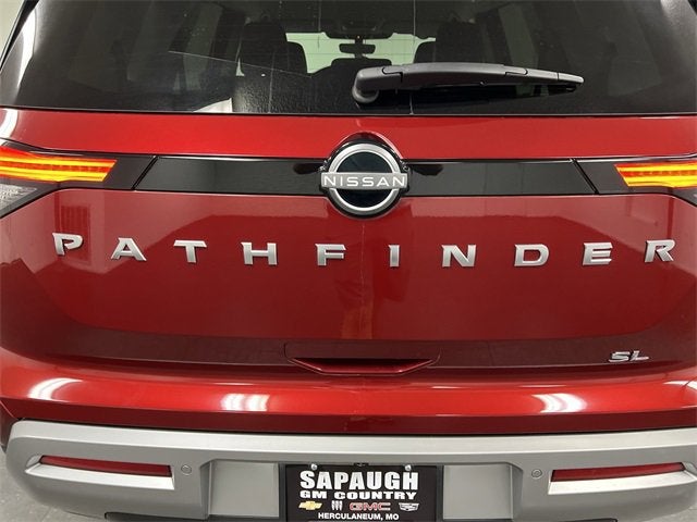 2023 Nissan Pathfinder SL FWD