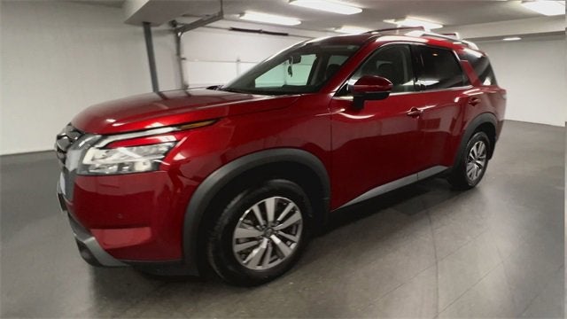 2023 Nissan Pathfinder SL FWD
