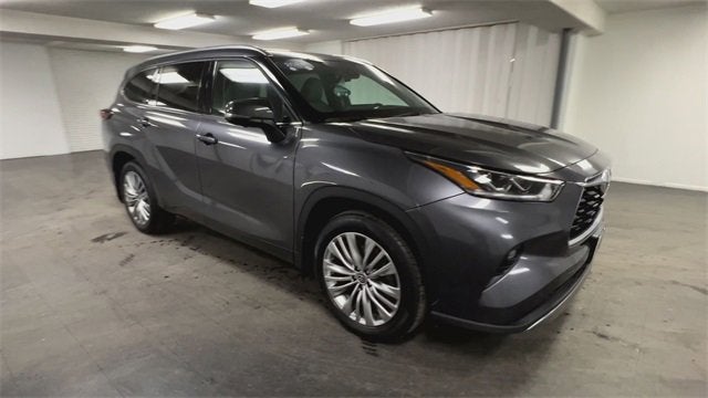 2024 Toyota Highlander Platinum