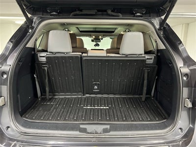 2024 Toyota Highlander Platinum