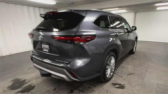 2024 Toyota Highlander Platinum