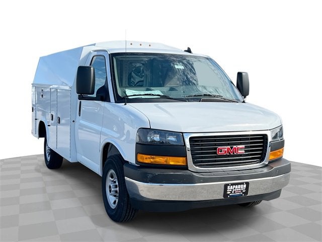 2025 GMC Savana Cutaway 3500 1WT