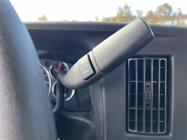 2025 GMC Savana Cutaway 3500 1WT