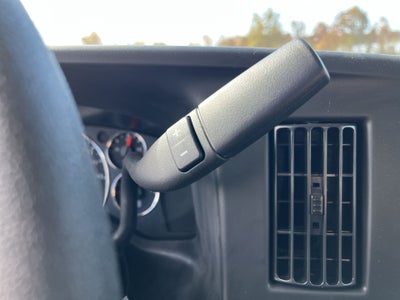 2025 GMC Savana Cutaway 3500 1WT