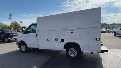 2025 GMC Savana Cutaway 3500 1WT