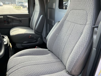 2025 GMC Savana Cutaway 3500 1WT