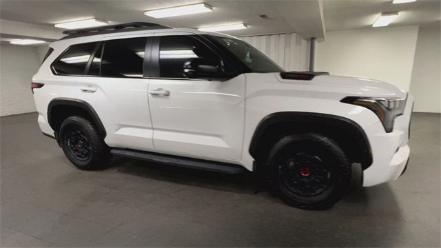 2025 Toyota Sequoia SR5