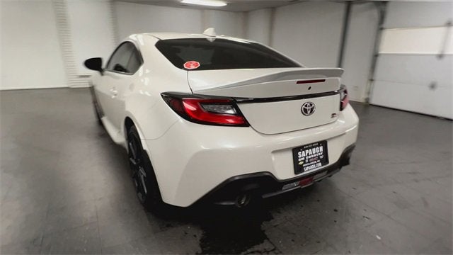 2024 Toyota GR86 Premium