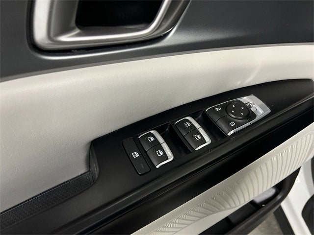 2023 Kia Carnival MPV LX Seat Package