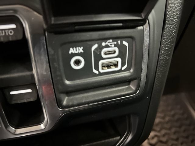 2019 Jeep Wrangler Unlimited Sahara 4x4