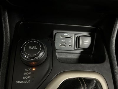 2017 Jeep Cherokee Sport