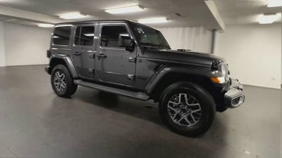 2025 Jeep Wrangler 4-Door Sahara 4x4