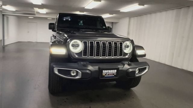 2025 Jeep Wrangler 4-Door Sahara 4x4