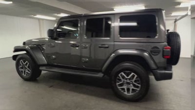 2025 Jeep Wrangler 4-Door Sahara 4x4