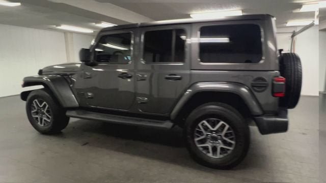 2025 Jeep Wrangler 4-Door Sahara 4x4