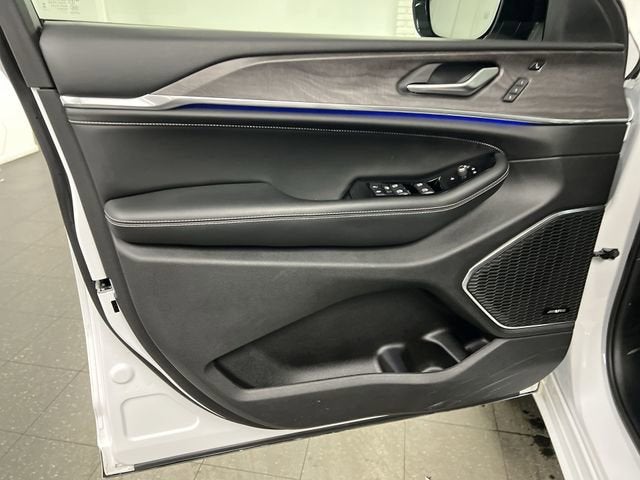 2023 Jeep Grand Cherokee Overland 4x4