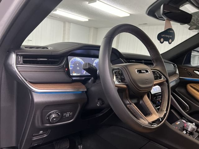 2025 Jeep Grand Cherokee Summit 4x4