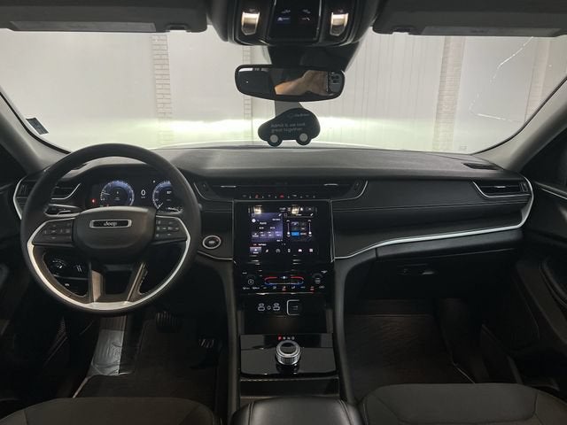 2024 Jeep Grand Cherokee L Laredo 4x4