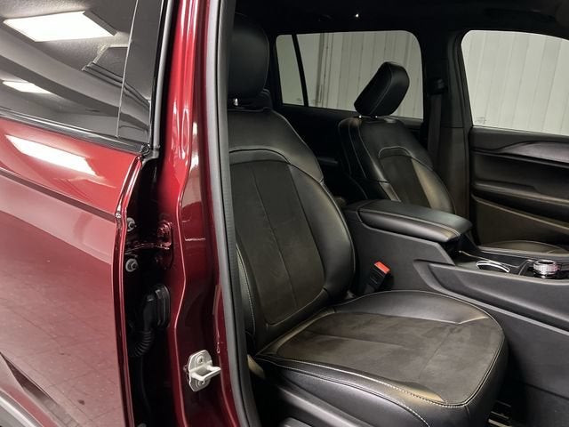 2024 Jeep Grand Cherokee L Altitude X 4x4