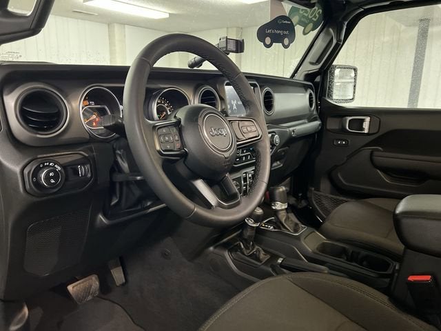 2023 Jeep Gladiator Sport S 4x4