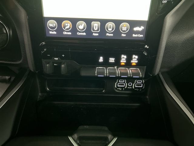 2021 RAM 1500 Big Horn Quad Cab 4x4 6'4" Box