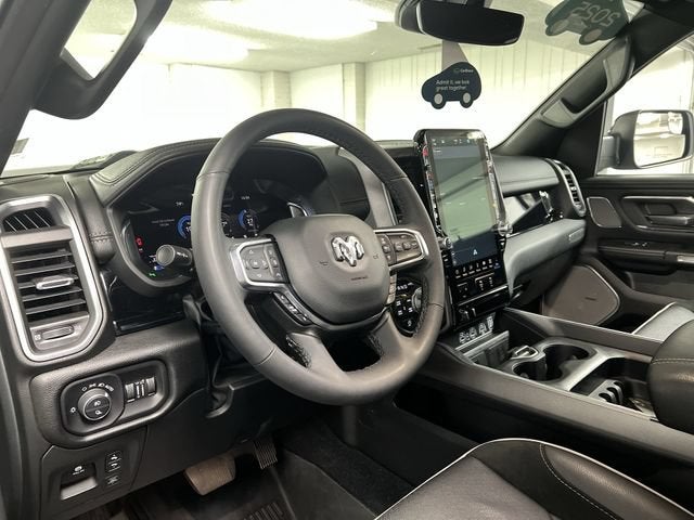 2025 RAM 1500 Laramie Crew Cab 4x4 5'7" Box