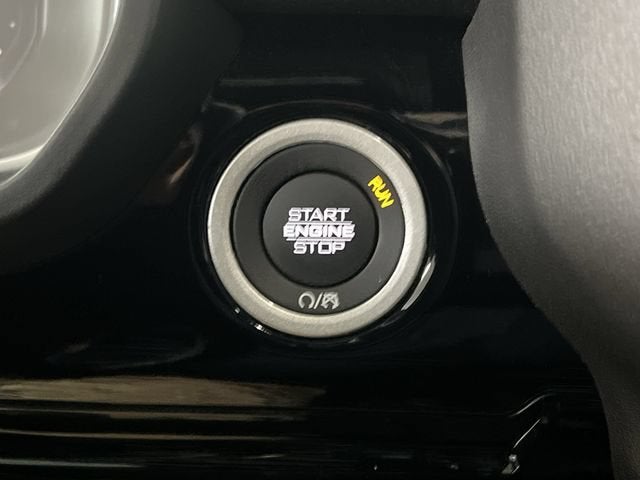 2025 RAM 1500 Laramie Crew Cab 4x4 5'7" Box
