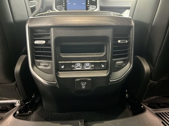 2025 RAM 1500 Laramie Crew Cab 4x4 5'7" Box