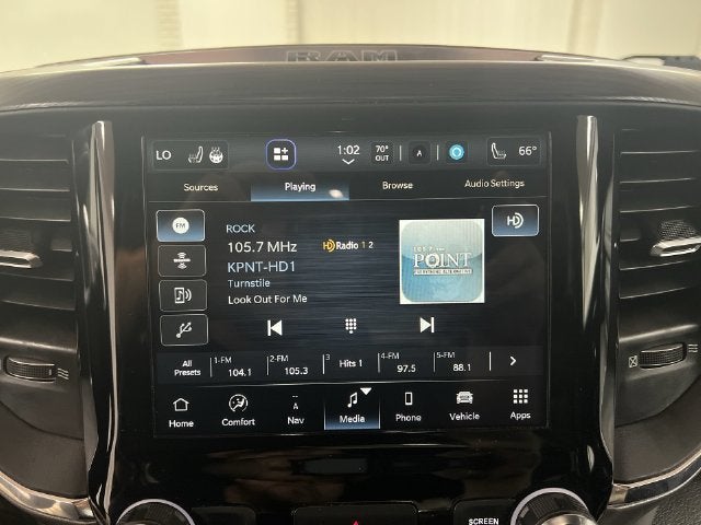 2024 RAM 1500 Laramie Crew Cab 4x4 5'7" Box