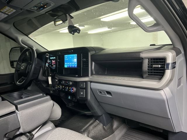 2025 Ford Super Duty F-350 DRW XL