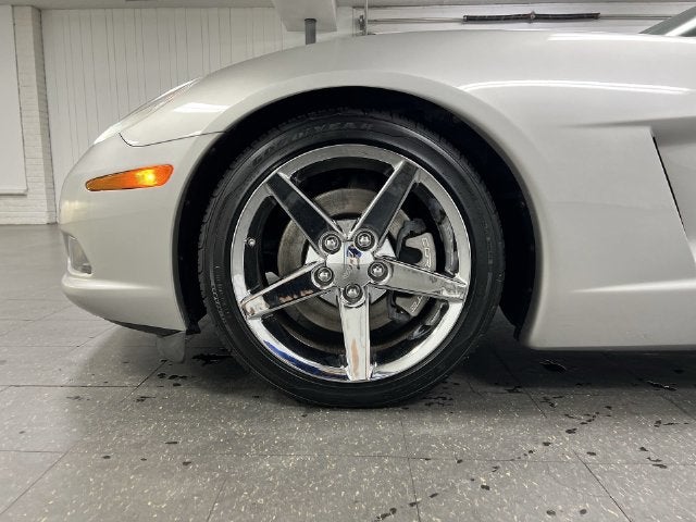 2005 Chevrolet Corvette Base