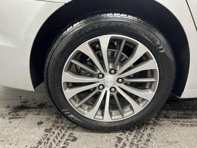 2017 Buick LaCrosse Essence