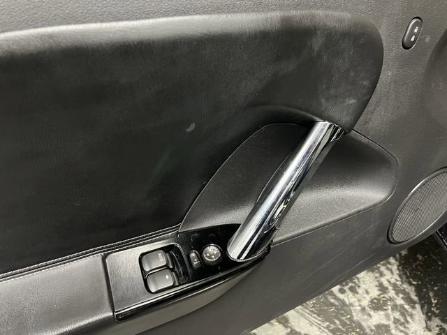 2008 Saturn Sky Carbon Flash SE