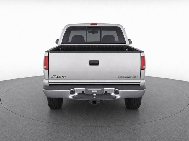 2002 Chevrolet S10 LS