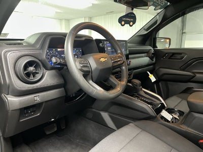 2025 Chevrolet Colorado WT/LT