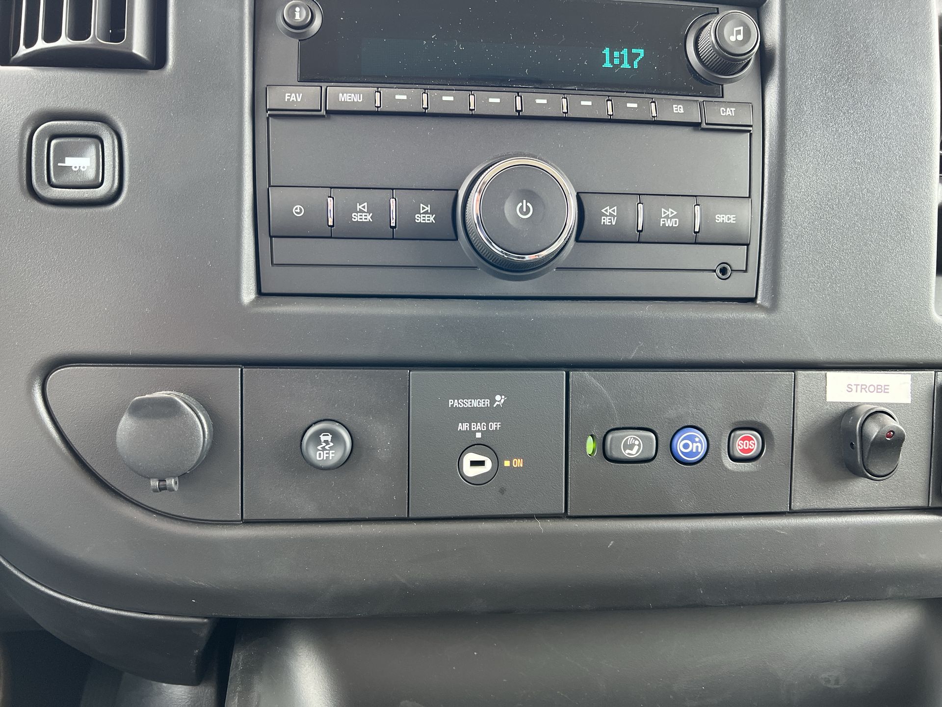 2025 GMC Savana Cutaway 3500 1WT