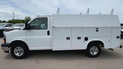 2025 GMC Savana Cutaway 3500 1WT