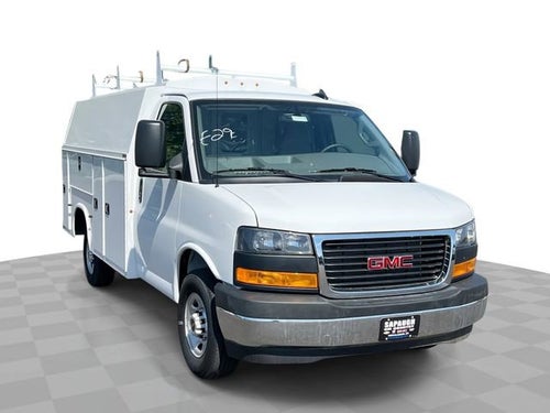 2025 GMC Savana Cutaway 3500 1WT