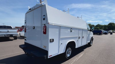 2025 GMC Savana Cutaway 3500 1WT