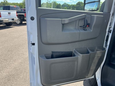 2025 GMC Savana Cutaway 3500 1WT